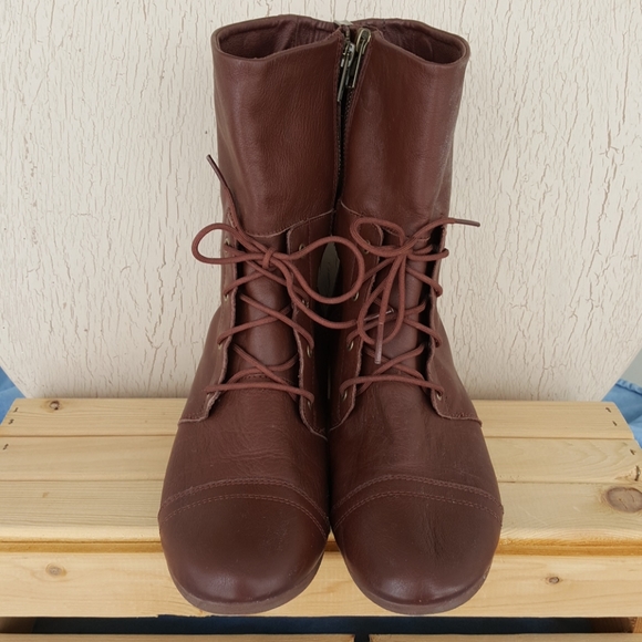 Volcom IN THE MODE Brown Leather Mid-calf Boots (7) - Picture 3 of 8